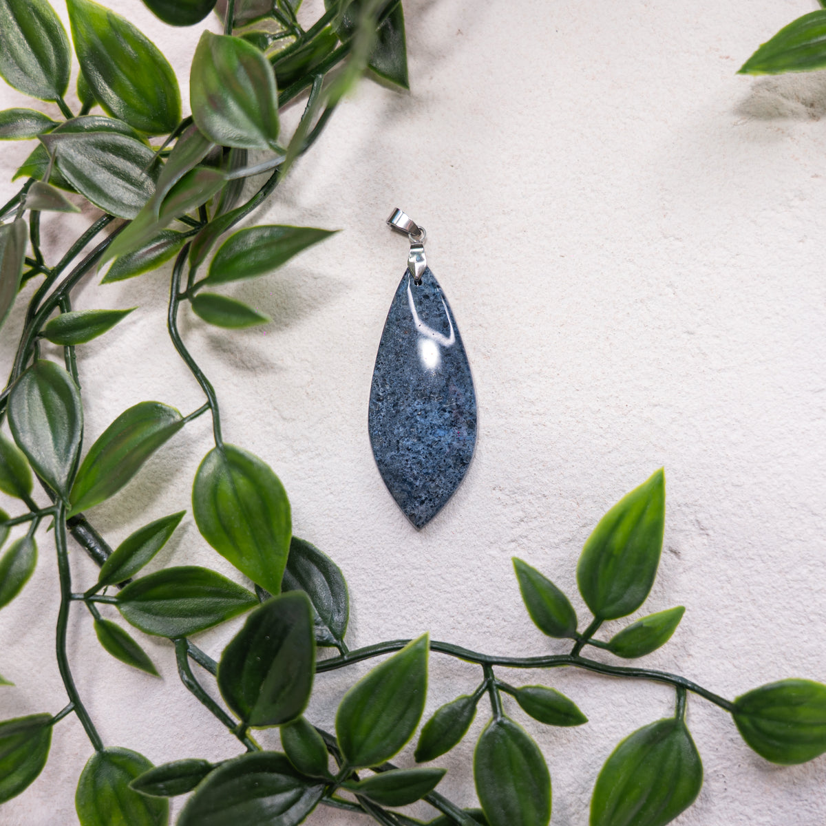 Pendentif Dumortiérite