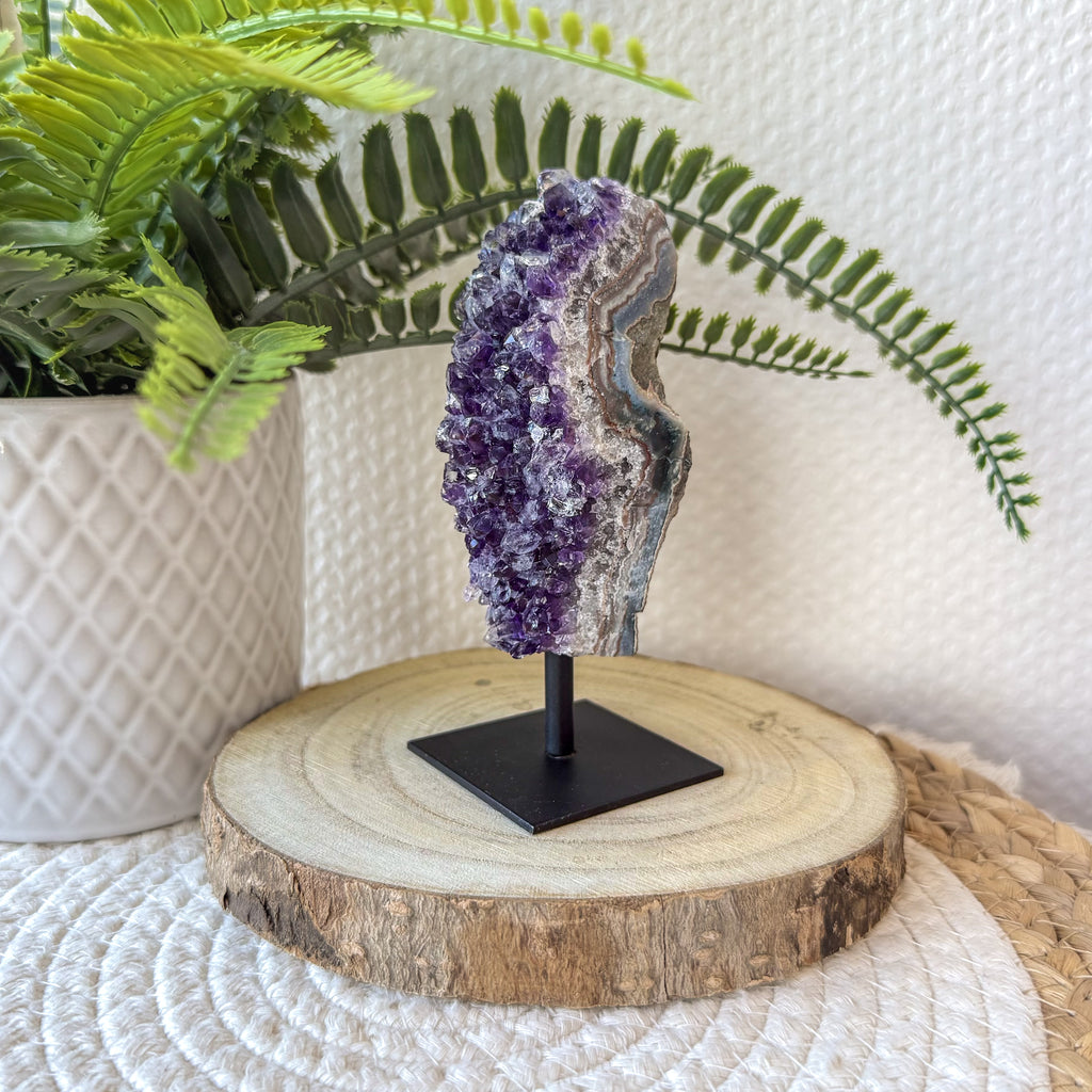 AMETHYSTE SUR SOCLE