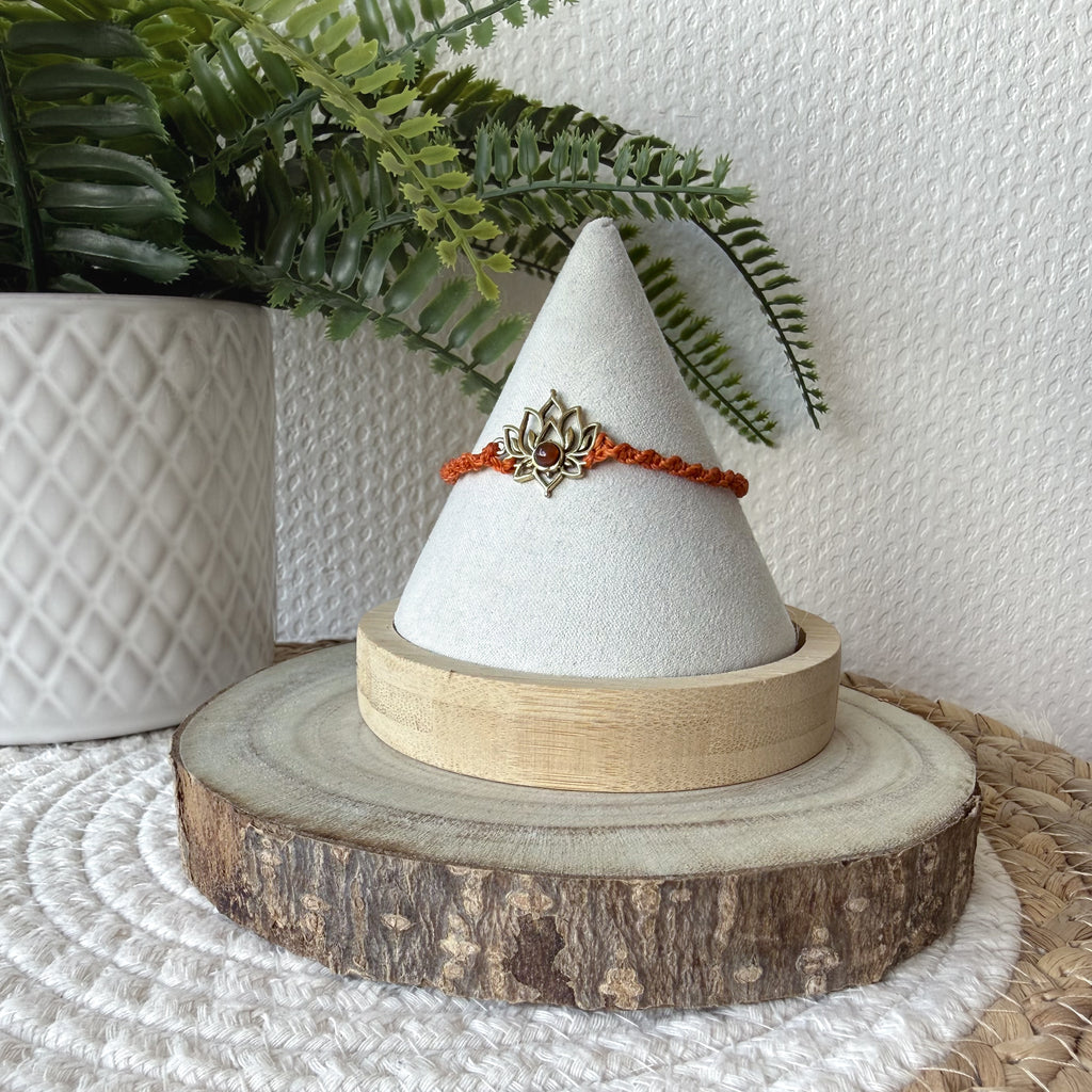 Bracelet en micro macramé fait main – Bijou artisanal bohème ajustable | Les Créas d’Andy