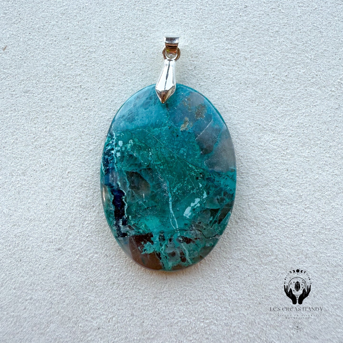 CHRYSOCOLE SUR QUARTZ