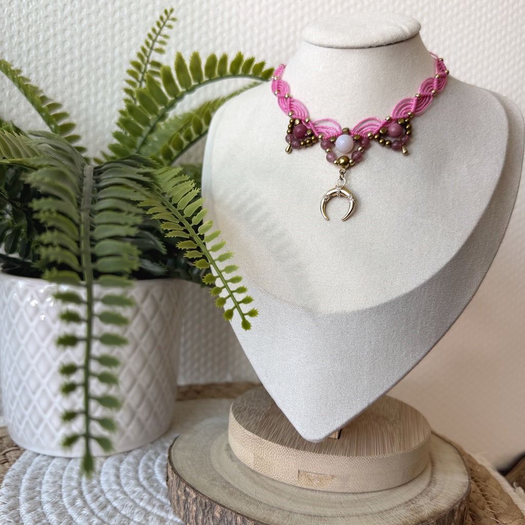 Collier en micro macramé fait main – Bijou artisanal bohème ajustable | Les Créas d’Andy