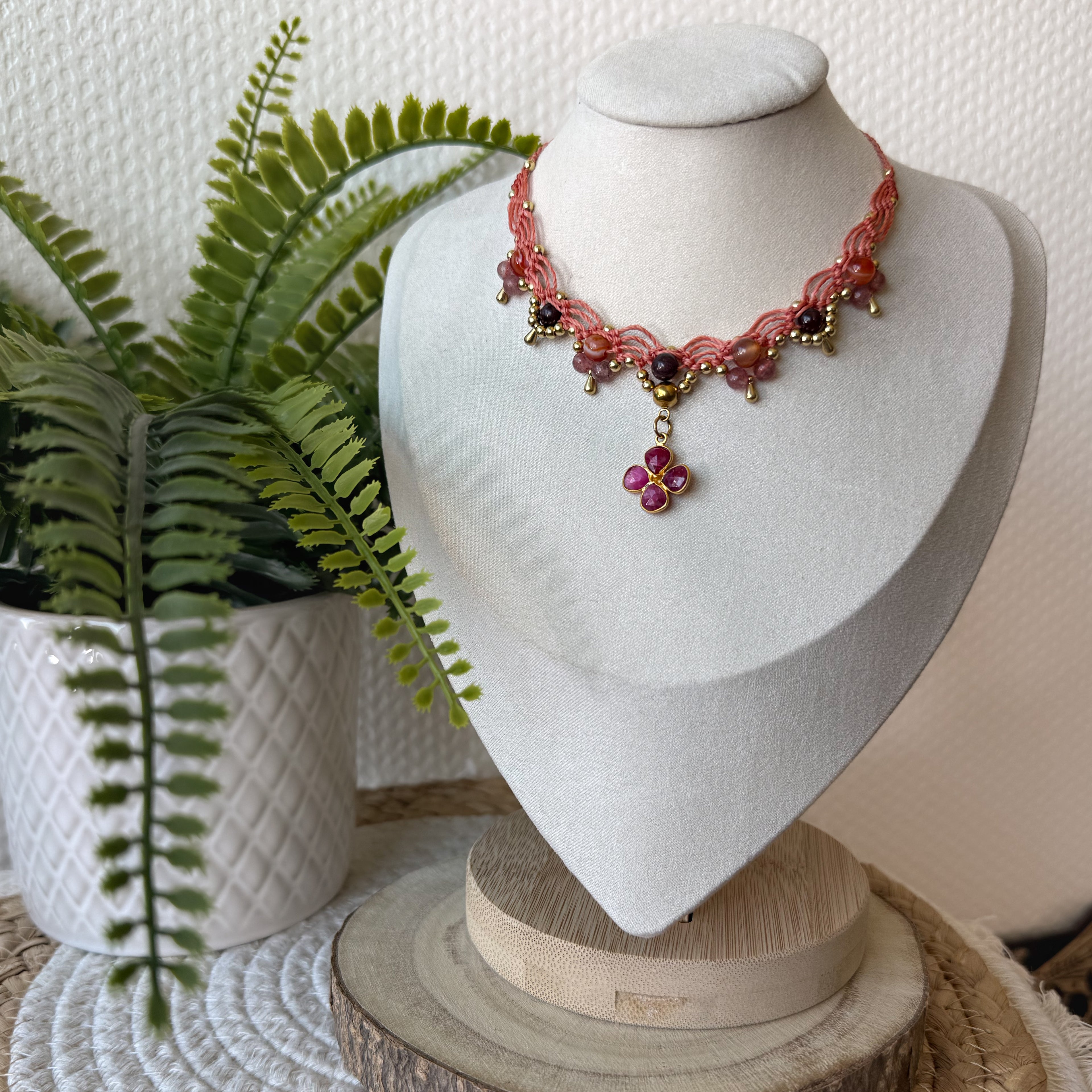 Collier en micro macramé fait main – Bijou artisanal bohème ajustable | Les Créas d’Andy
