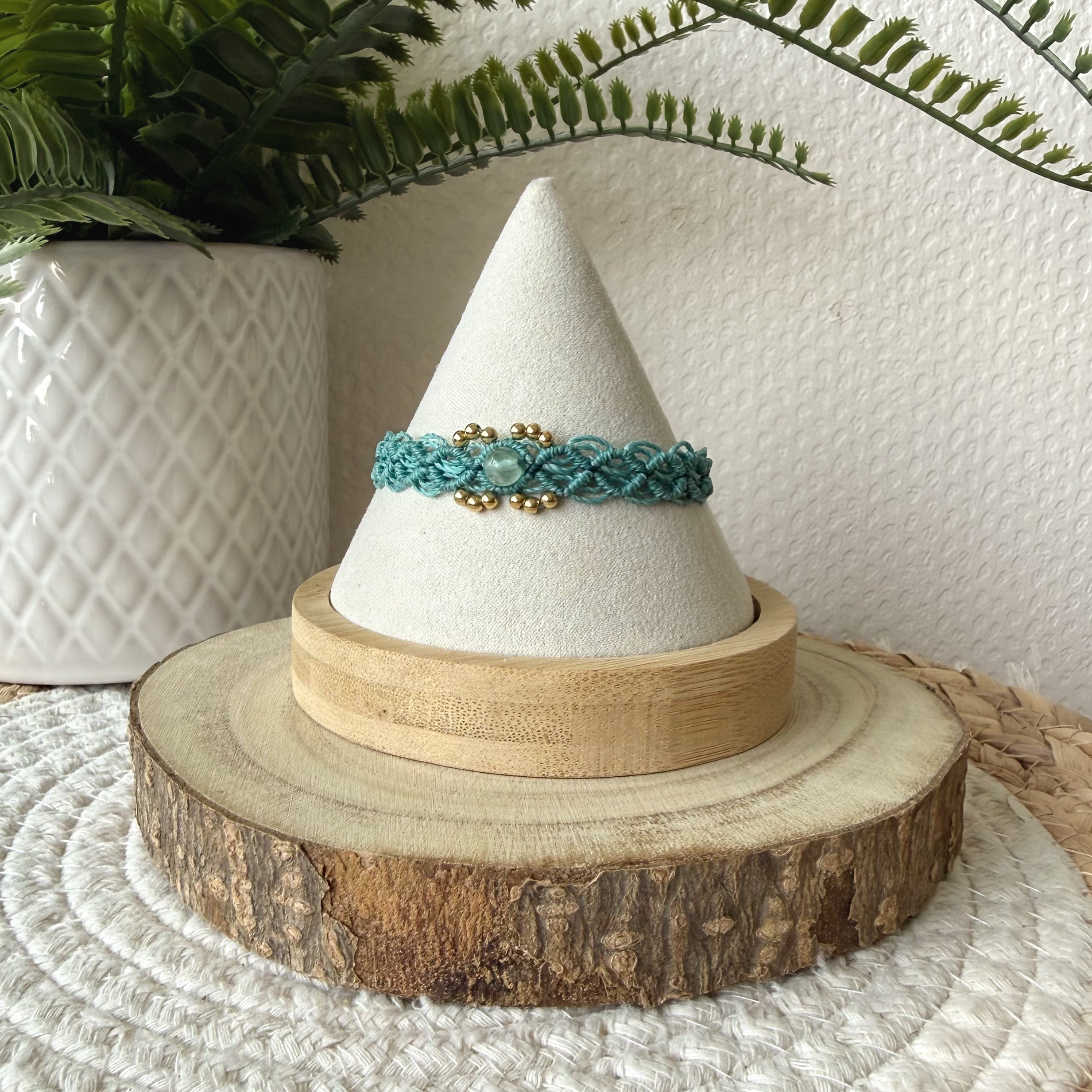 Bracelet en micro macramé fait main – Bijou artisanal bohème ajustable | Les Créas d’Andy