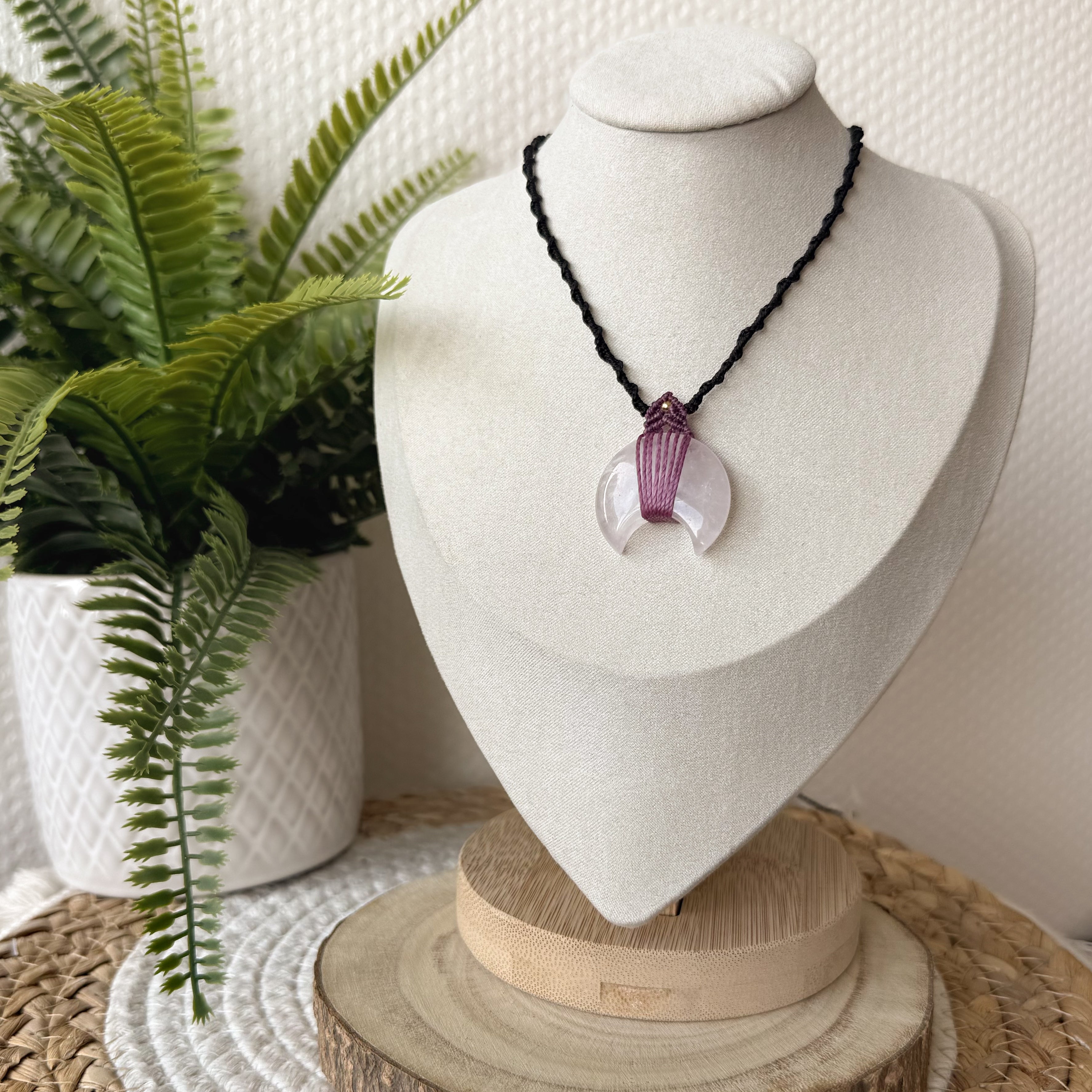 Collier en micro macramé fait main – Bijou artisanal bohème ajustable | Les Créas d’Andy