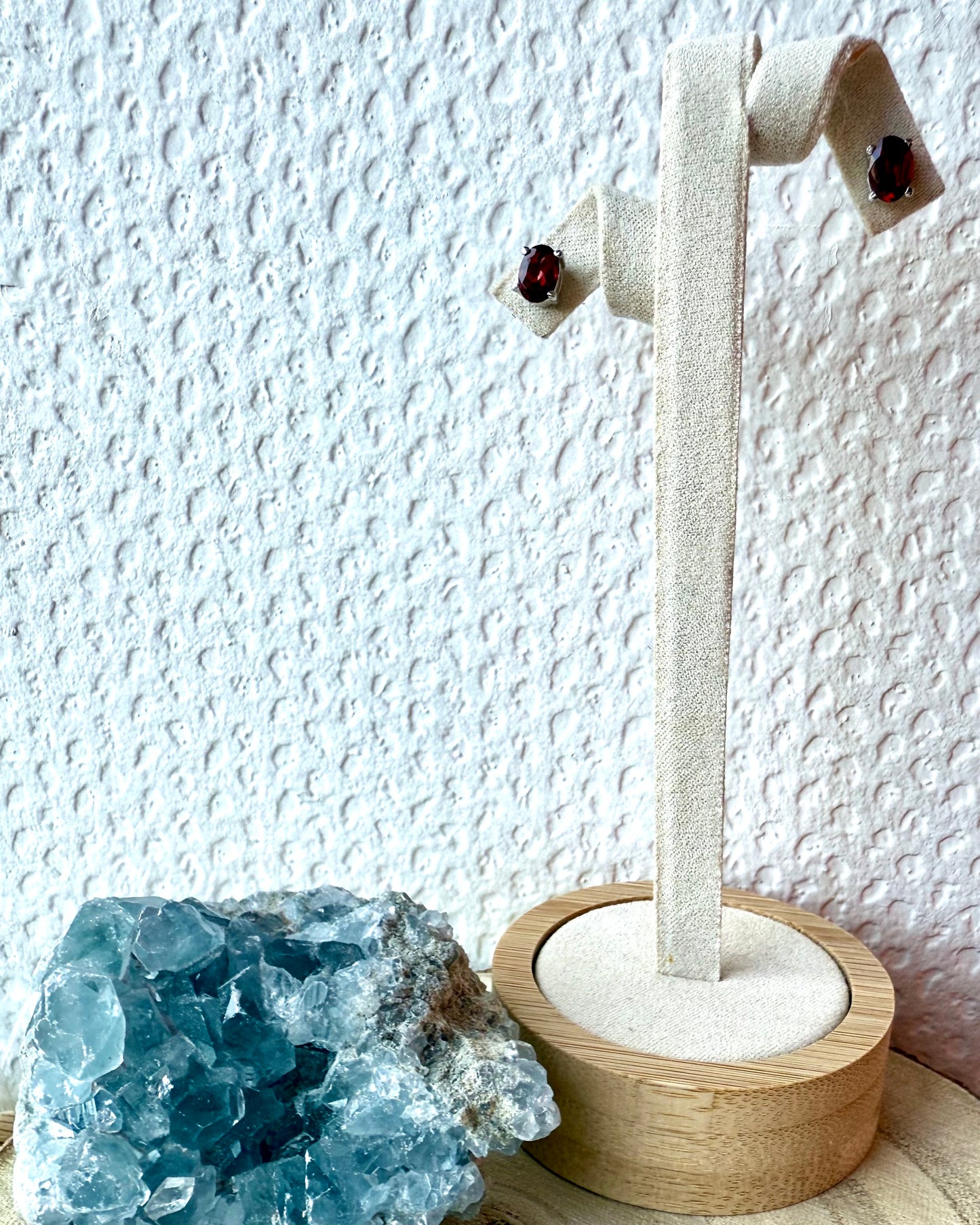 BOUCLES D’OREILLES PUCE