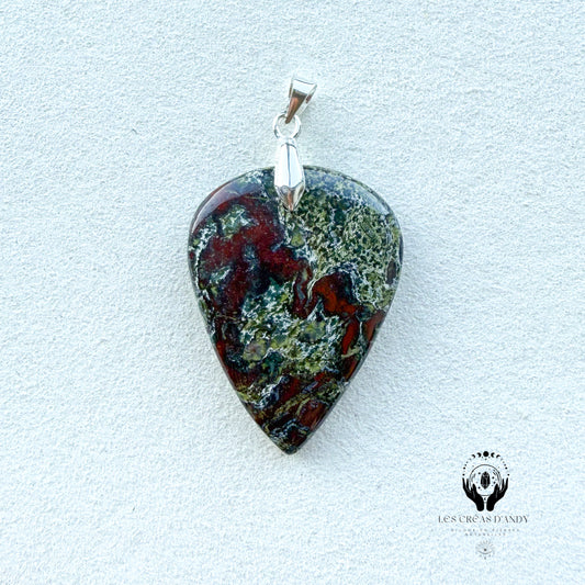 JASPE HELIOTROPE (JASPE SANG DE DRAGON)