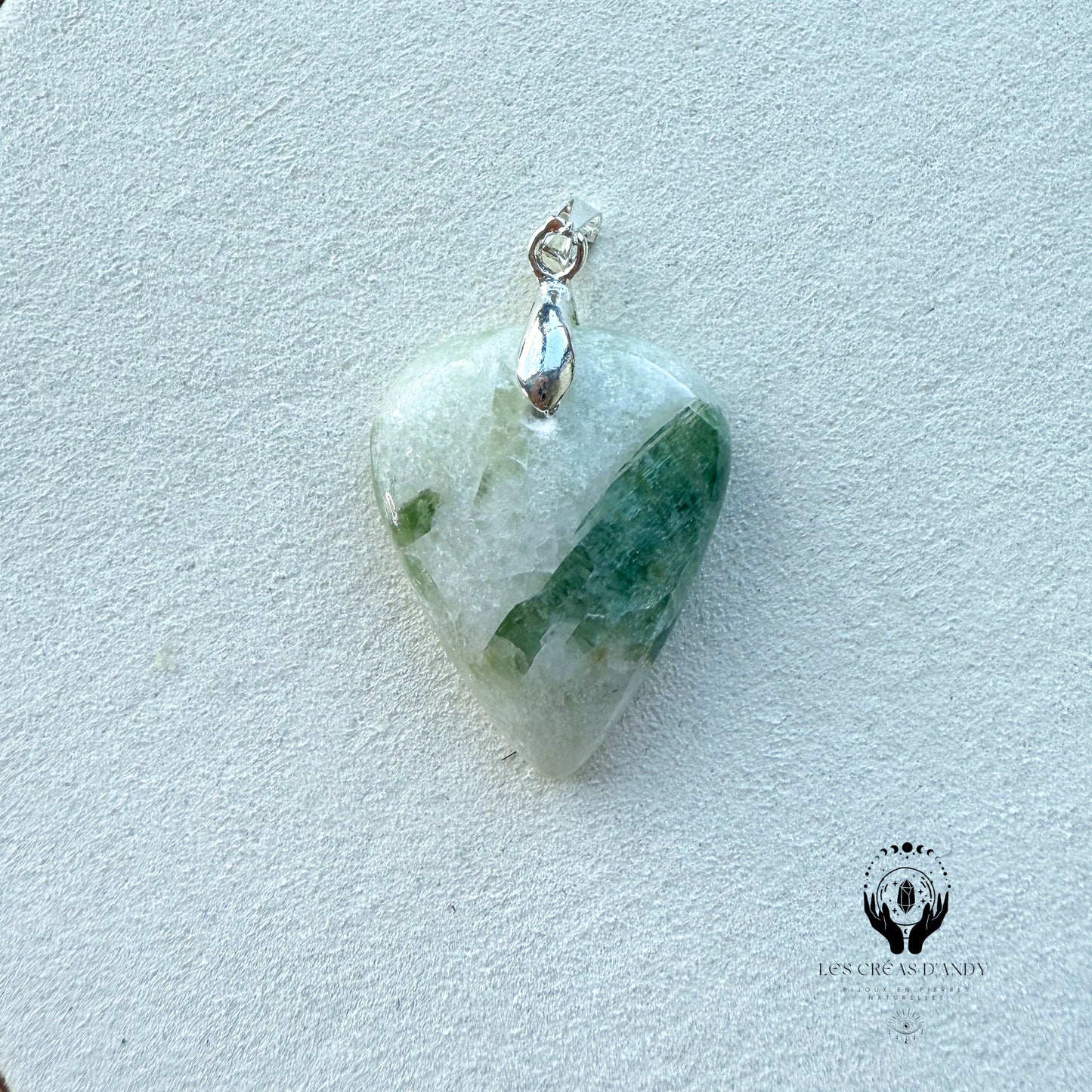 QUARTZ TOURMALINE VERTE