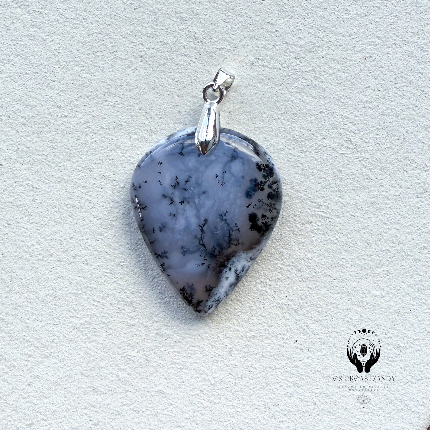 AGATE DENDRITIQUE (MERLINITE)