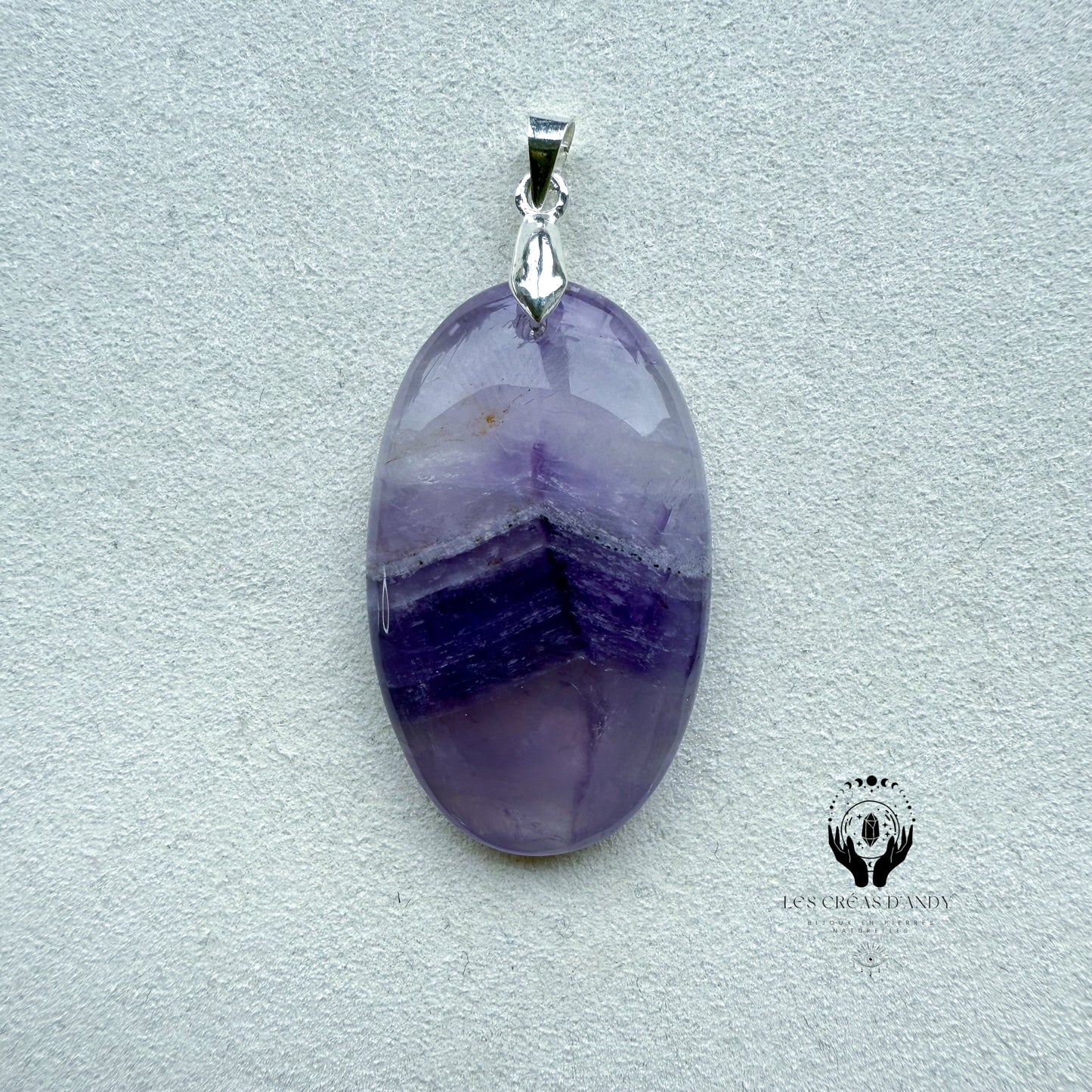 AMÉTHYSTE SUR QUARTZ