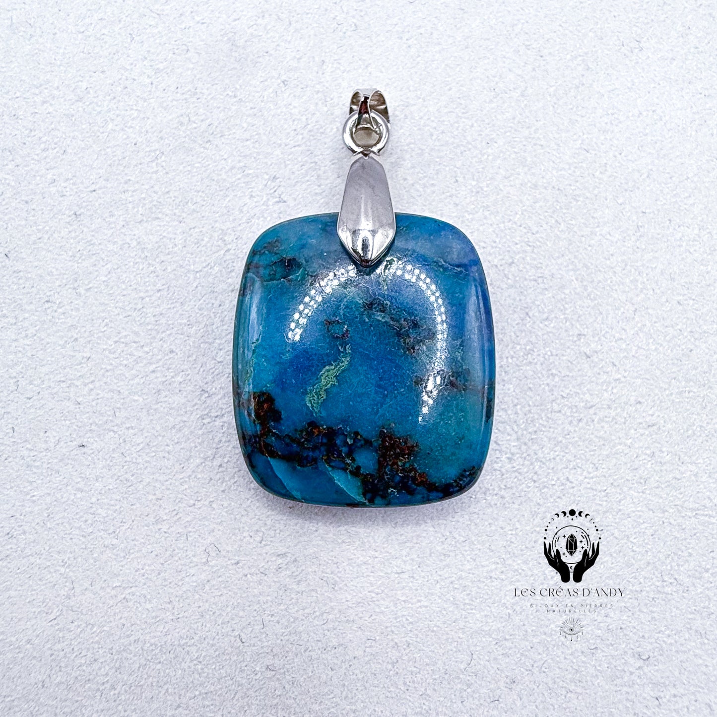 PENDENTIFS EN PIERRES NATURELLES