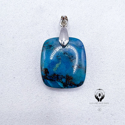 PENDENTIFS EN PIERRES NATURELLES