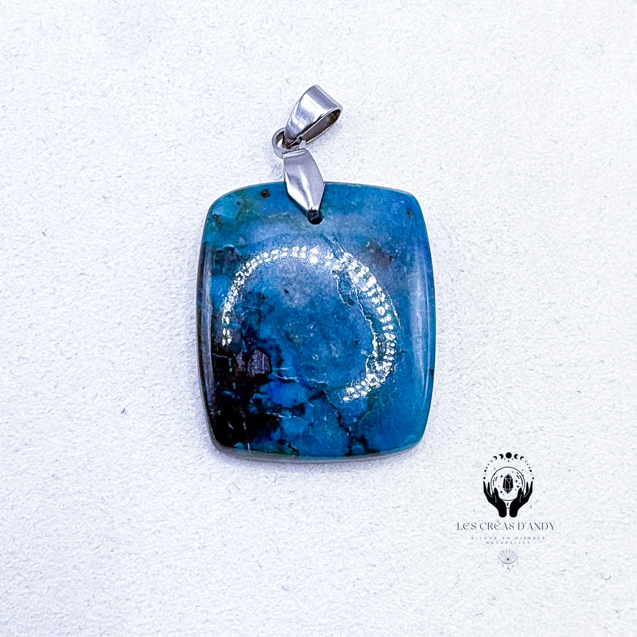 PENDENTIFS EN PIERRES NATURELLES