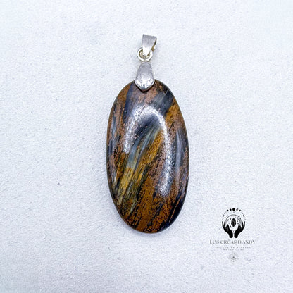 PENDENTIFS EN PIERRES NATURELLES