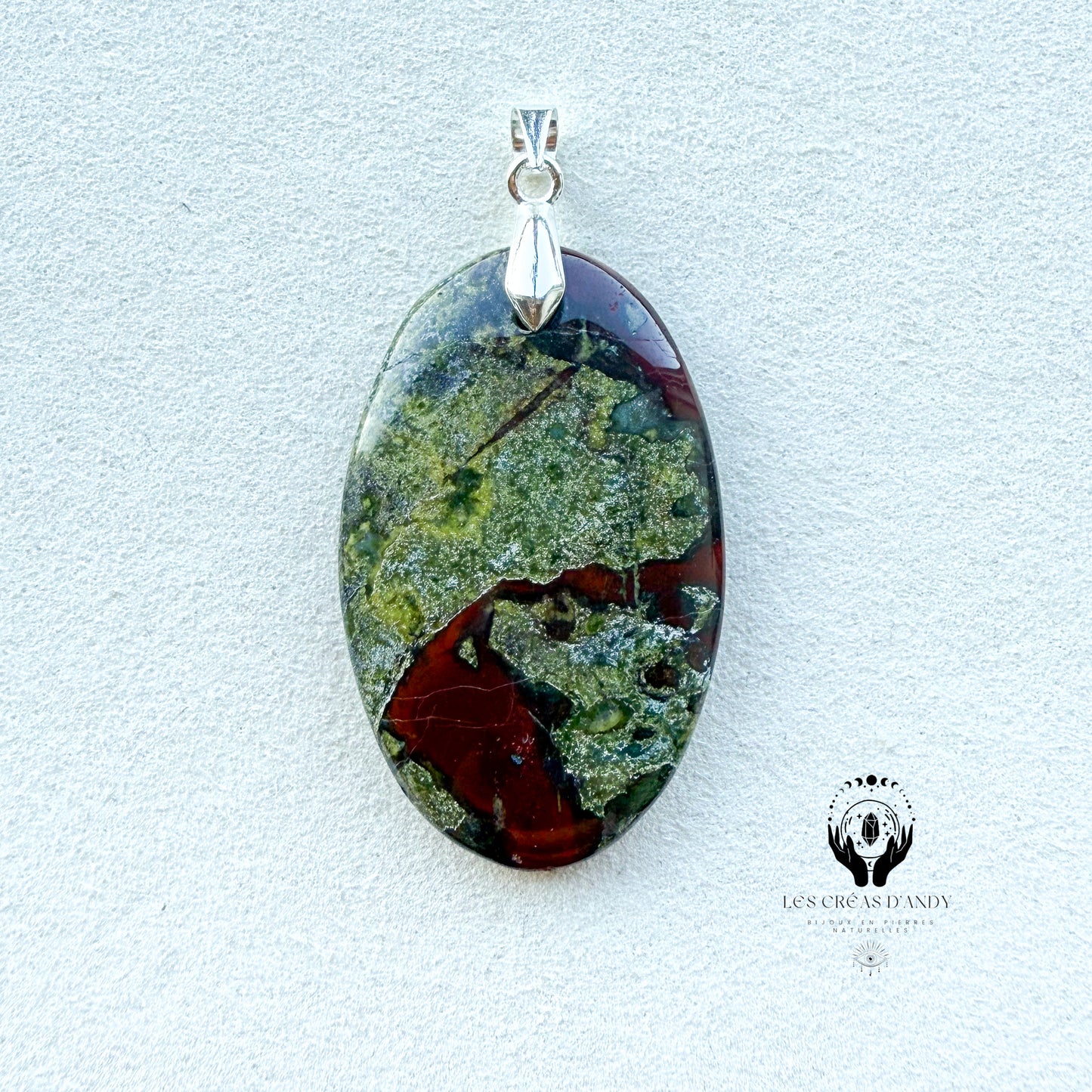 JASPE HELIOTROPE (JASPE SANG DE DRAGON)