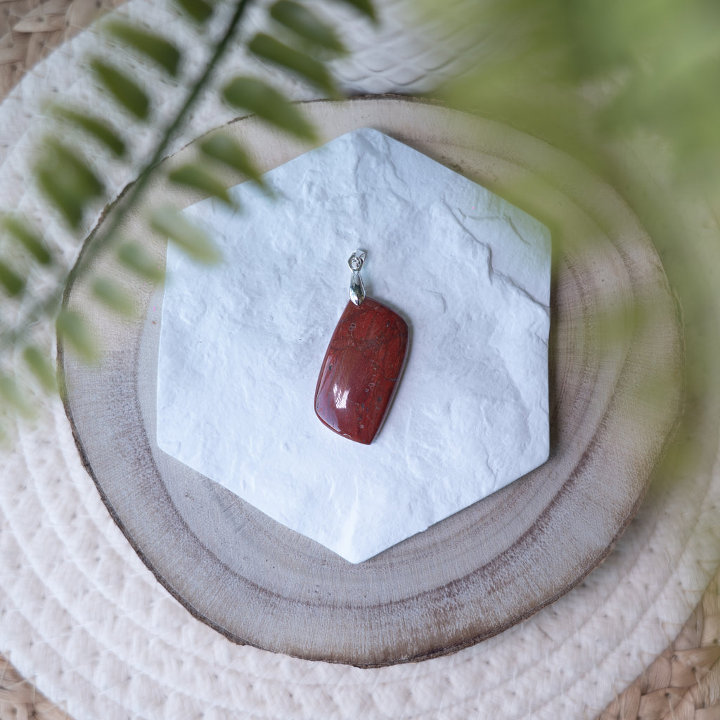 Pendentif jaspe rouge 