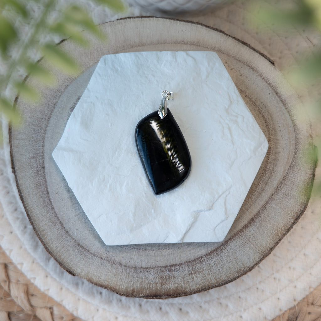 Pendentif Tourmaline Noire – Pierre naturelle protection et ancrage