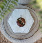 Pendentif Jaspe Cherry Creek – Pierre naturelle équilibre et ancrage