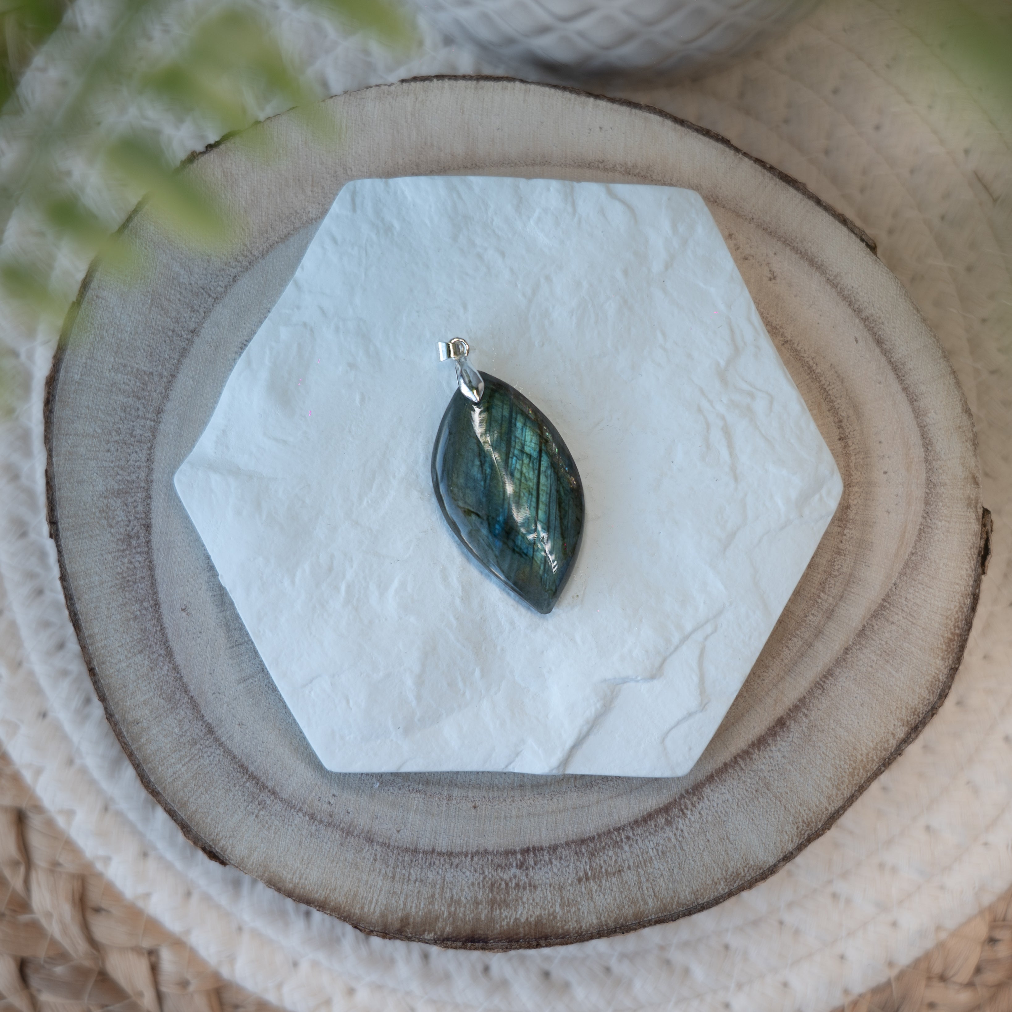 Pendentifs Labradorite – Pierre naturelle protection et énergie