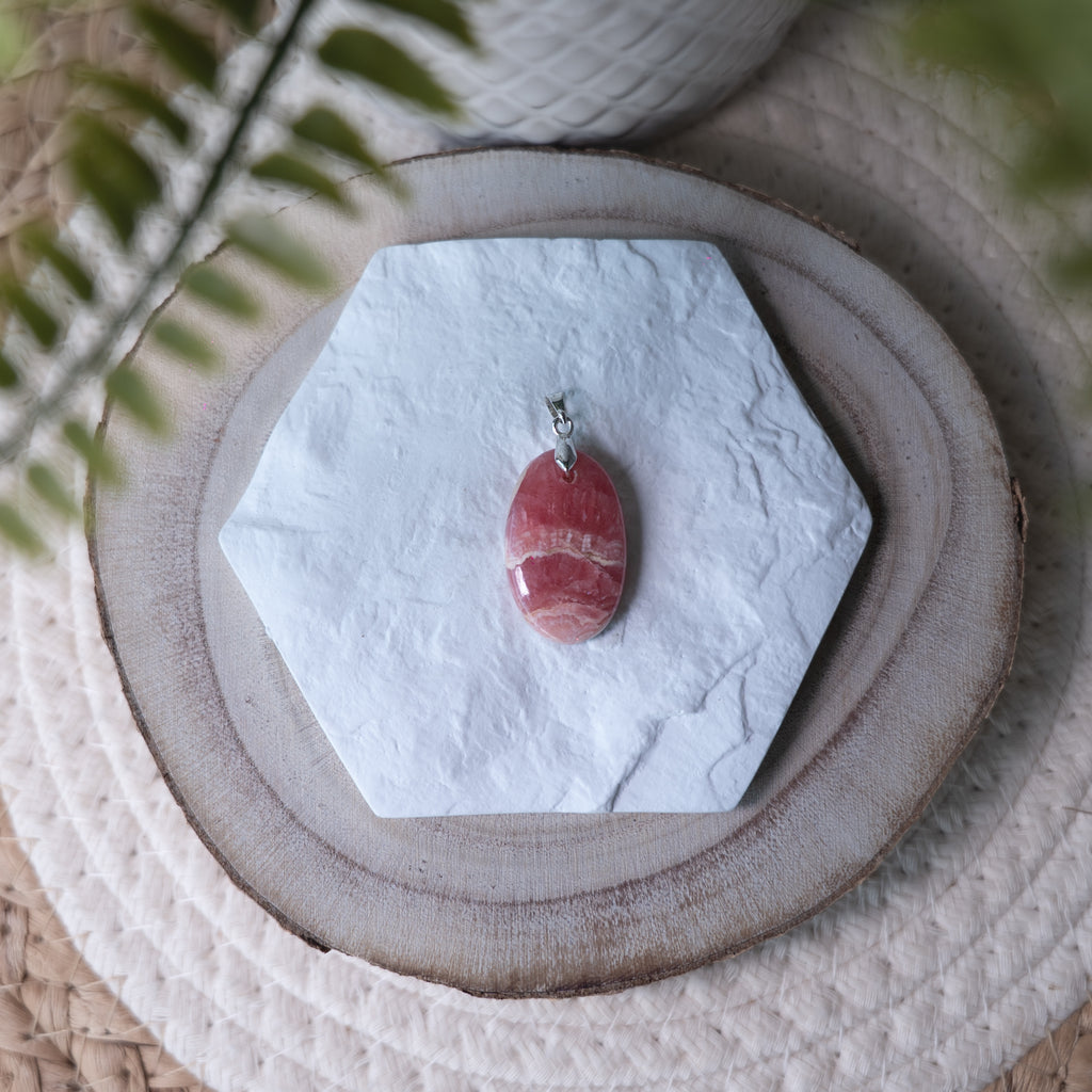 Pendentif Rhodochrosite – Pierre naturelle amour et guérison émotionnelle