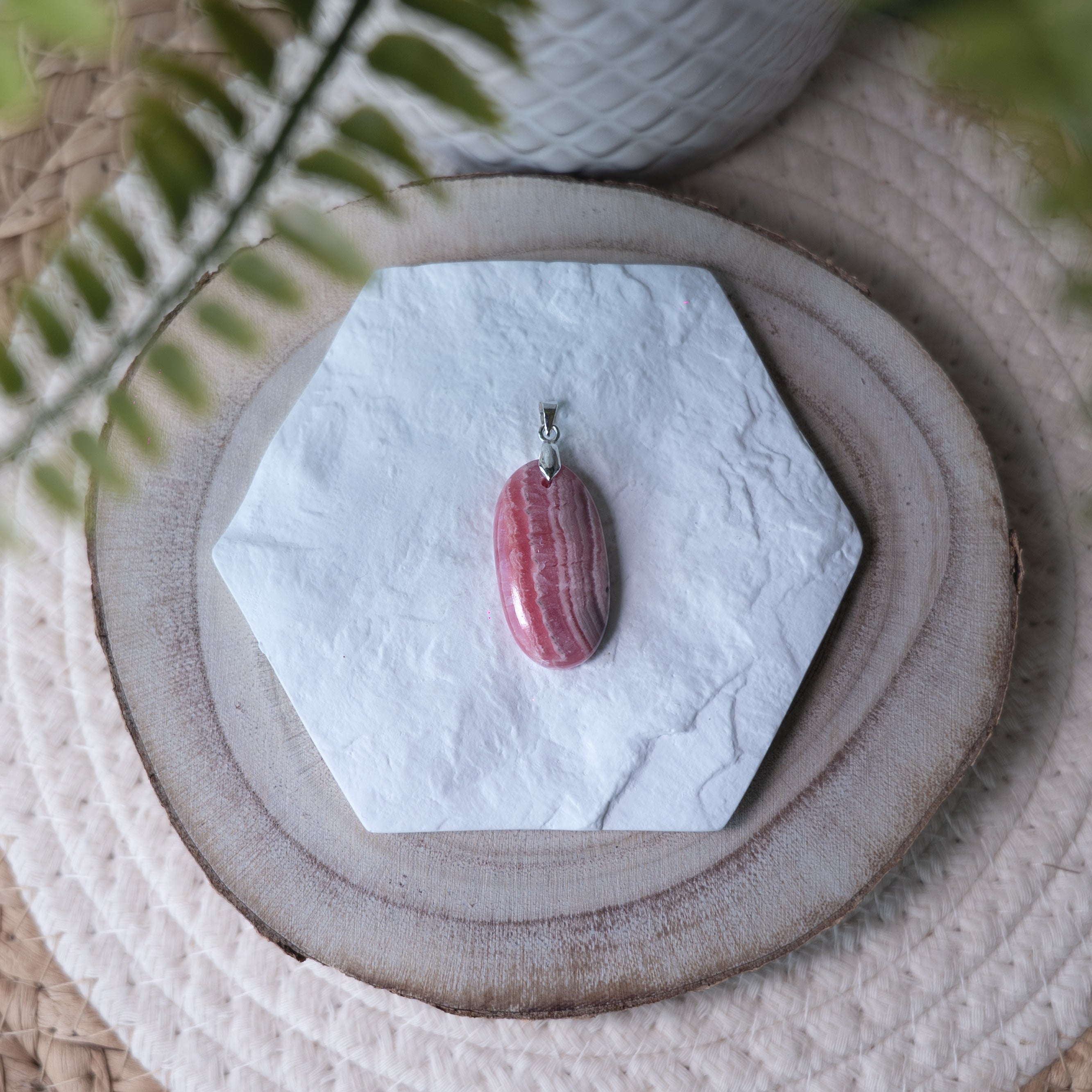 Pendentif Rhodochrosite – Pierre naturelle amour et guérison émotionnelle