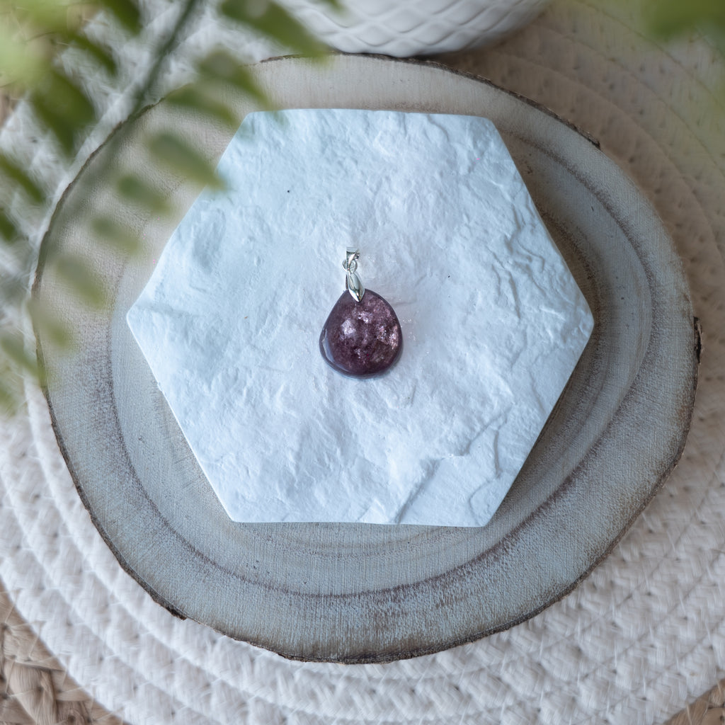 Pendentif Lépidolite – Pierre naturelle apaisement et gestion du stress