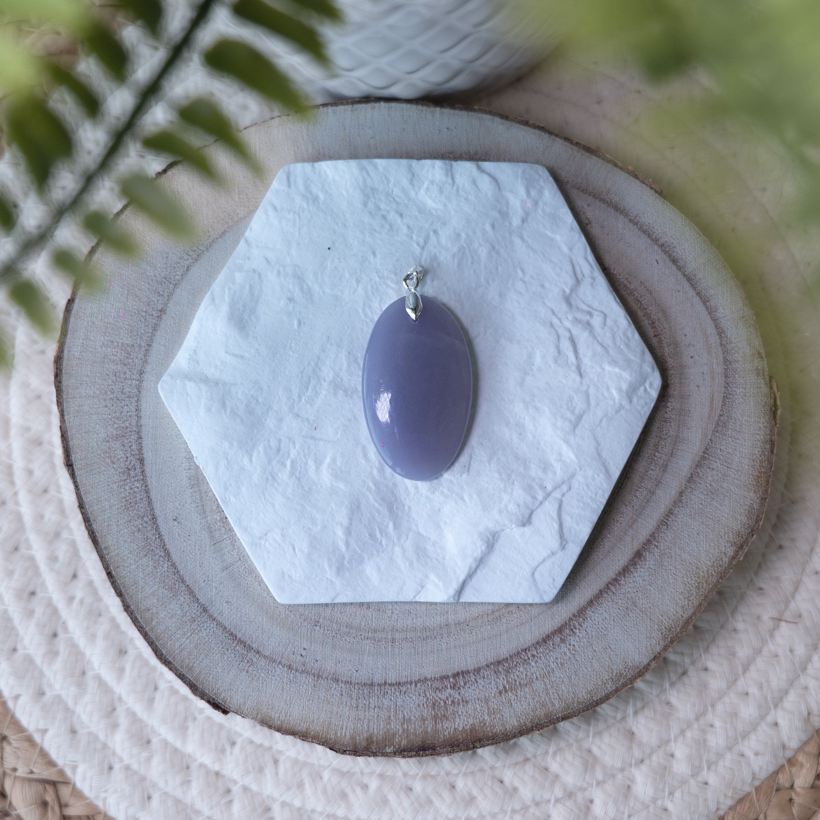 Pendentif Fluorite Yttrium – Pierre naturelle clarté mentale et intuition