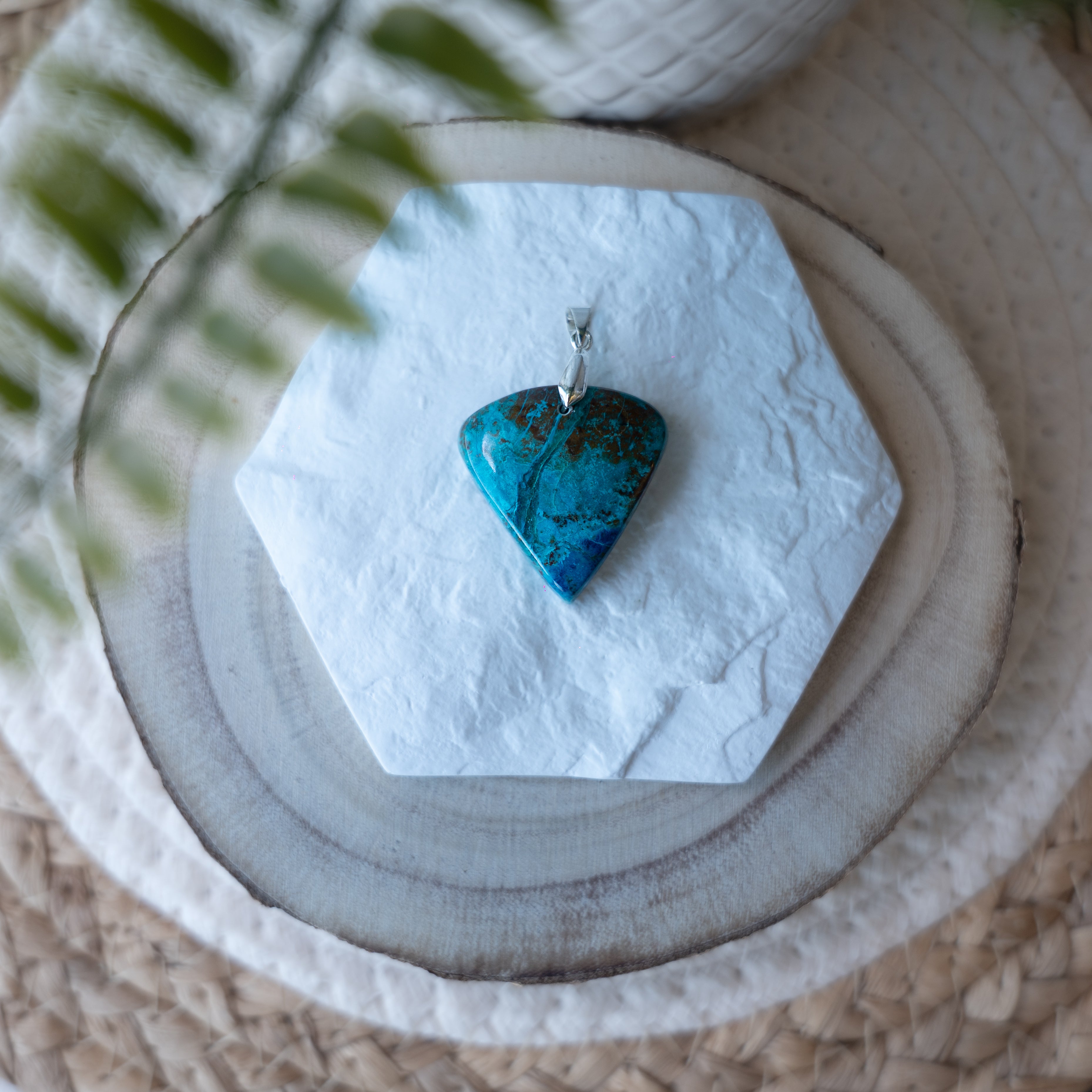 Pendentif Shattuckite Dioptase – Pierre naturelle intuition et transformation