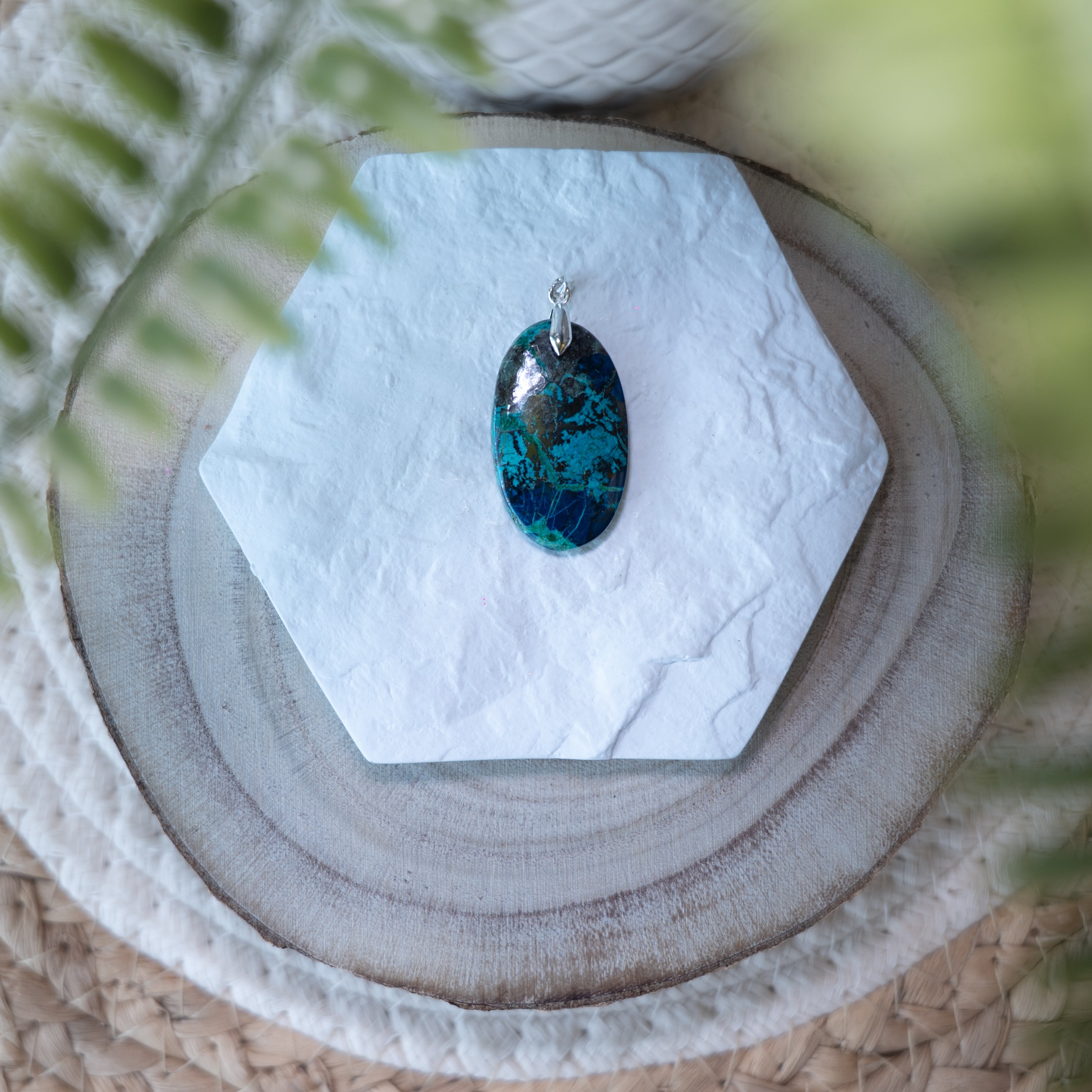 Pendentif Shattuckite Dioptase – Pierre naturelle intuition et transformation