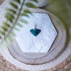 Pendentif Shattuckite Dioptase – Pierre naturelle intuition et transformation