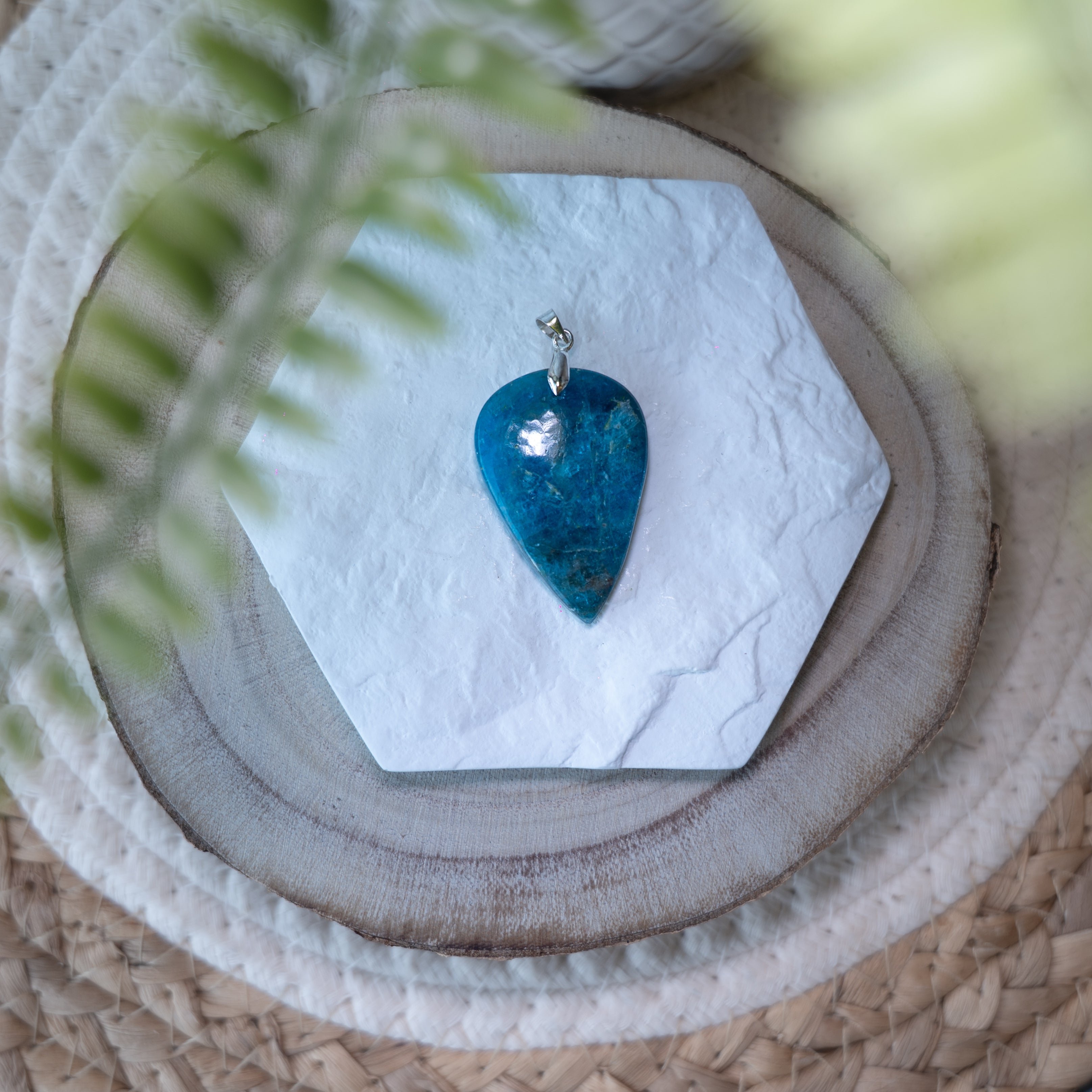 Pendentif Apatite – Pierre naturelle motivation et communication