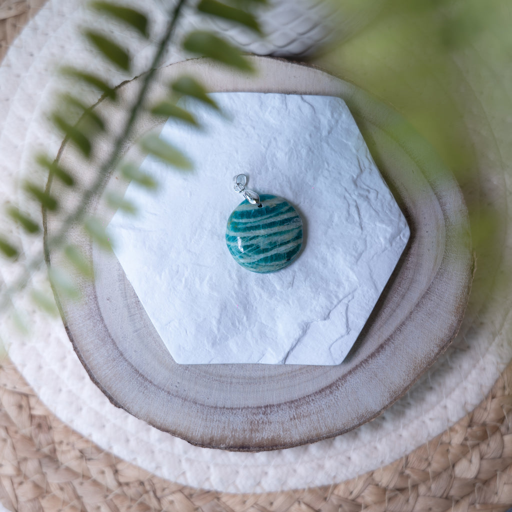 Pendentifs Amazonite – Pierre naturelle apaisante et expression de soi