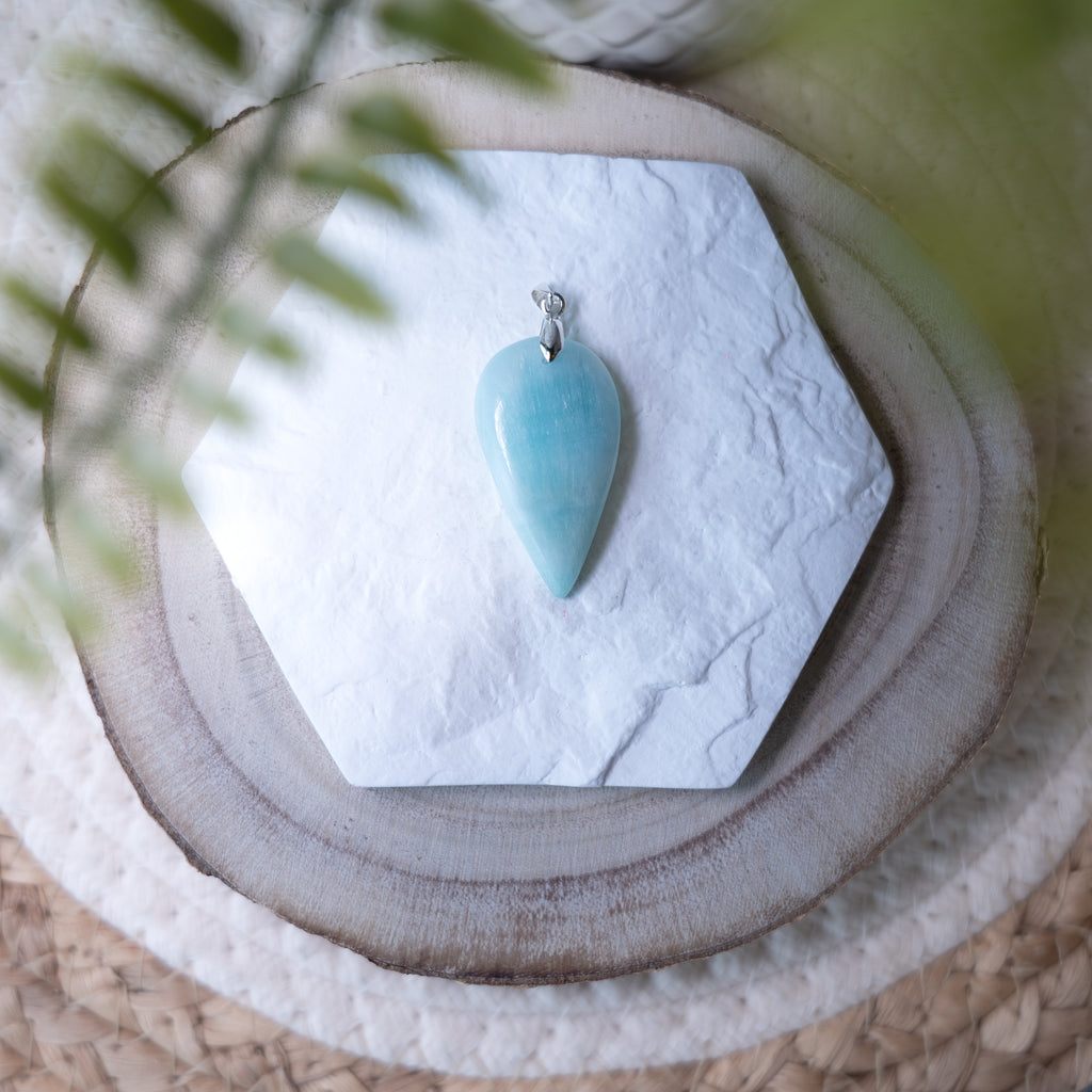 Pendentif Aragonite Bleue – Pierre naturelle apaisement et équilibre émotionnel