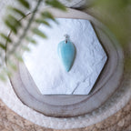 Pendentif Aragonite Bleue – Pierre naturelle apaisement et équilibre émotionnel