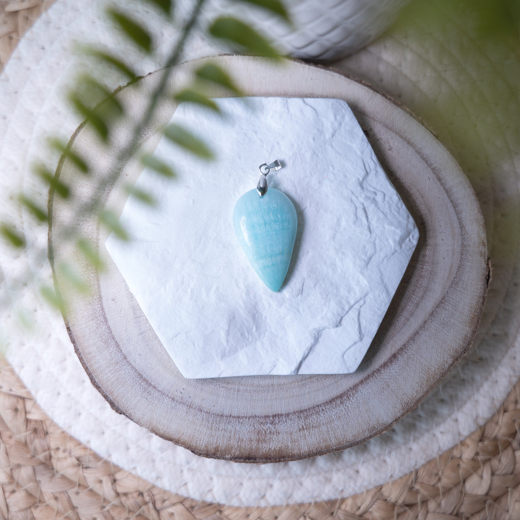 Pendentif Aragonite Bleue – Pierre naturelle apaisement et équilibre émotionnel