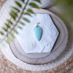 Pendentif Aragonite Bleue – Pierre naturelle apaisement et équilibre émotionnel