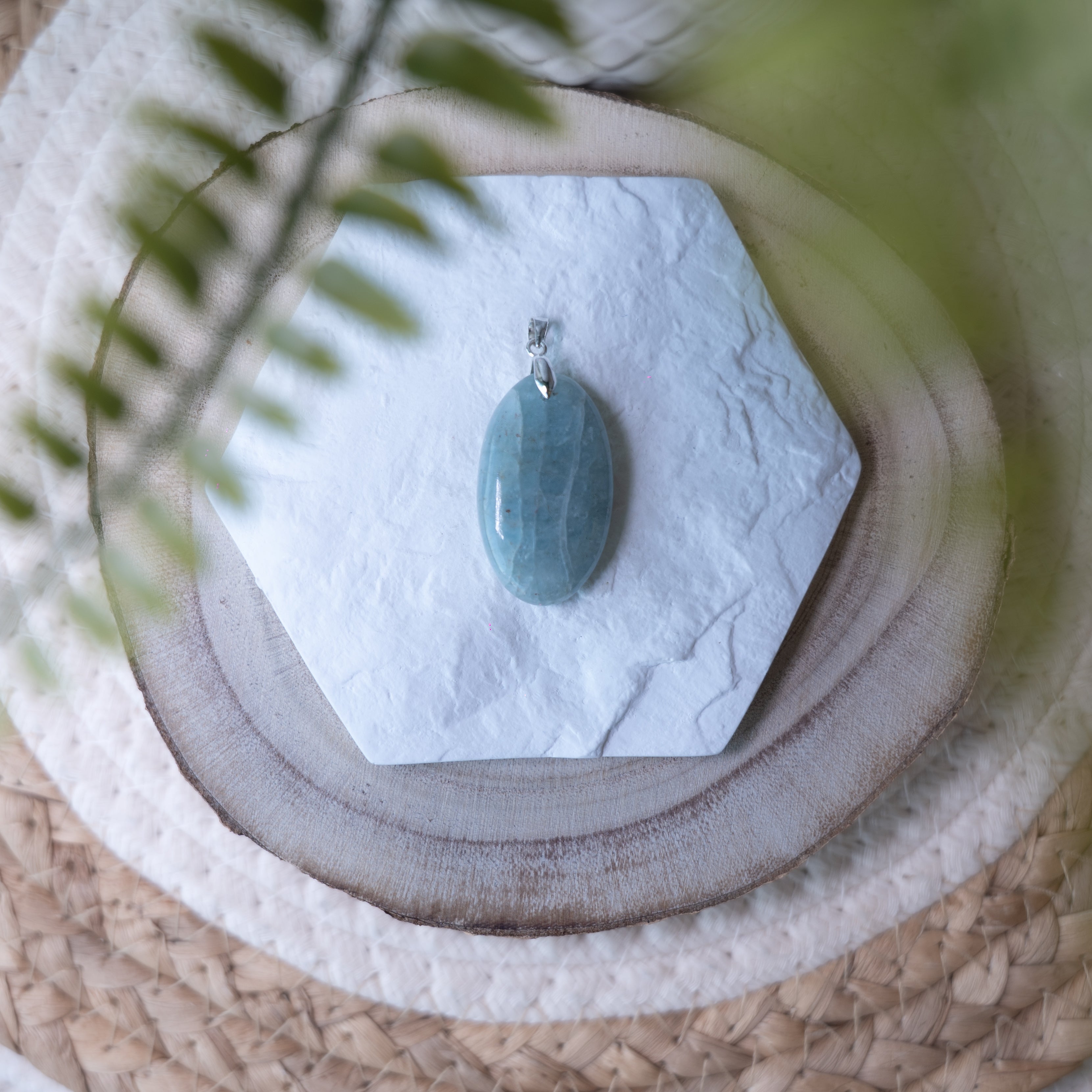 Pendentifs Aigue-Marine – Pierre naturelle apaisante et communication