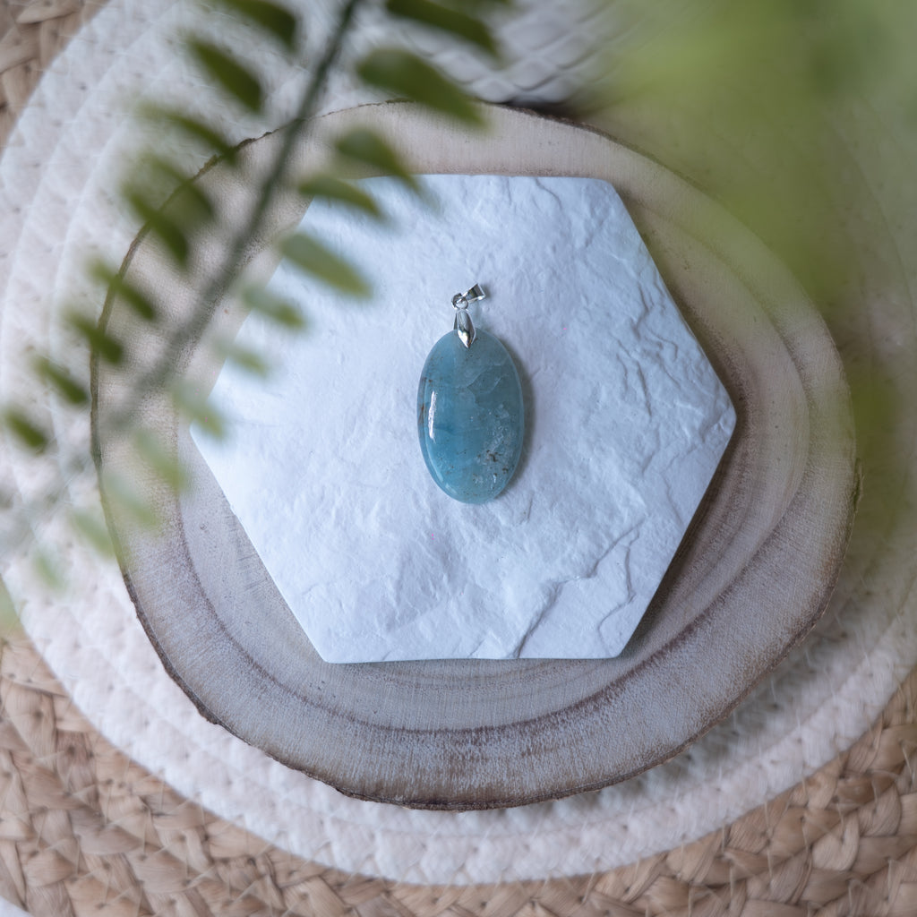 Pendentifs Aigue-Marine – Pierre naturelle apaisante et communication