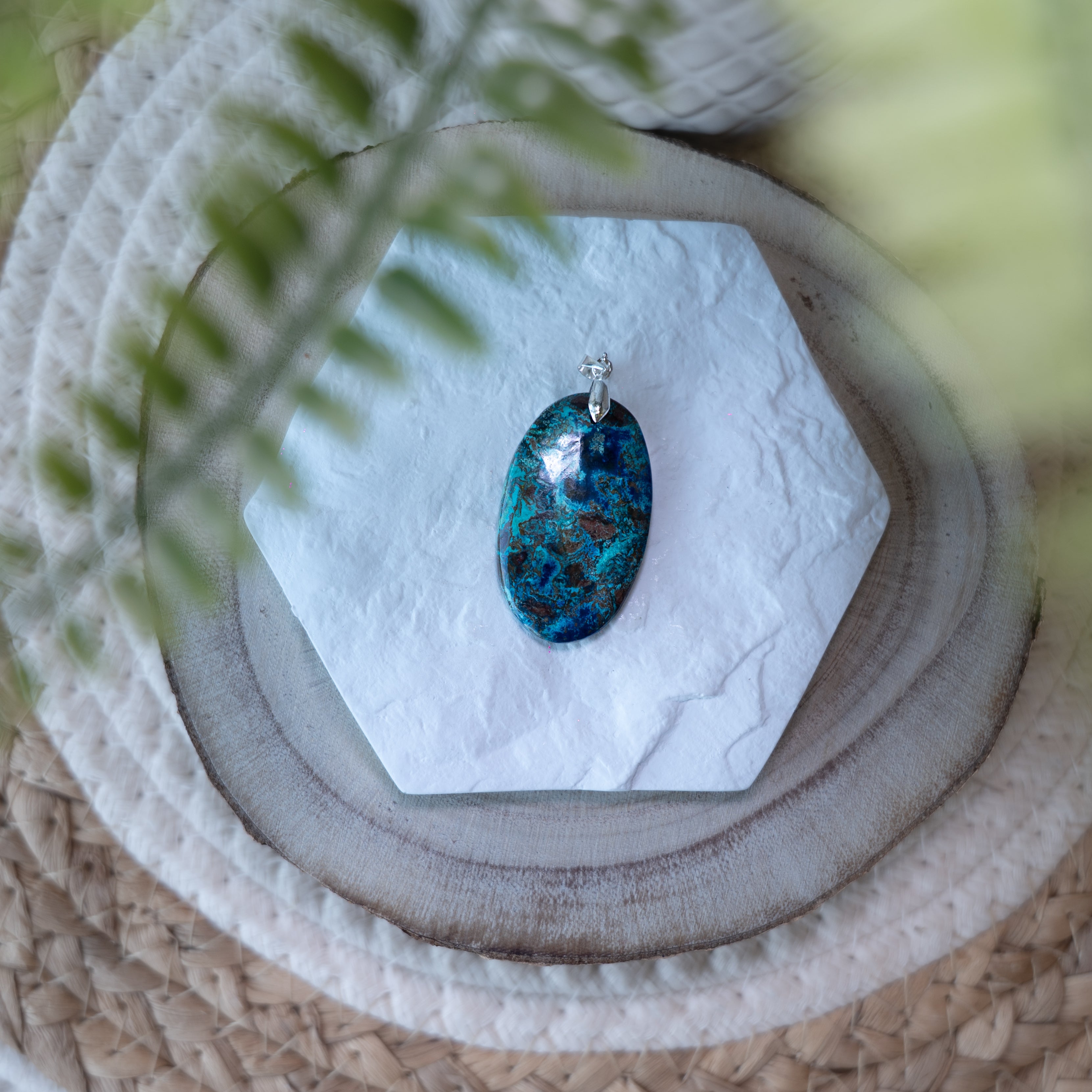 Pendentif Shattuckite – Pierre naturelle intuition et communication