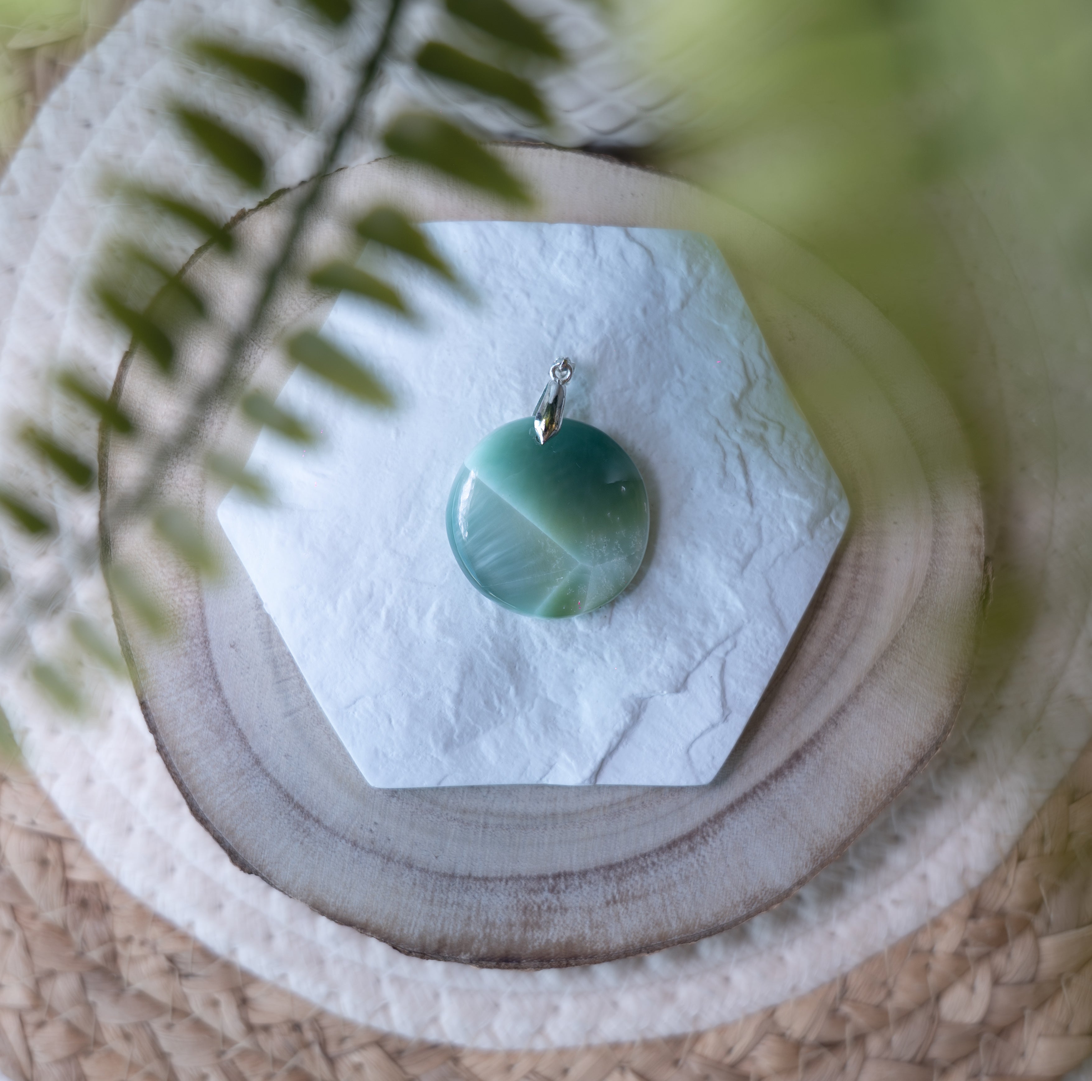 Pendentif Hémimorphite – Pierre naturelle communication et sérénité