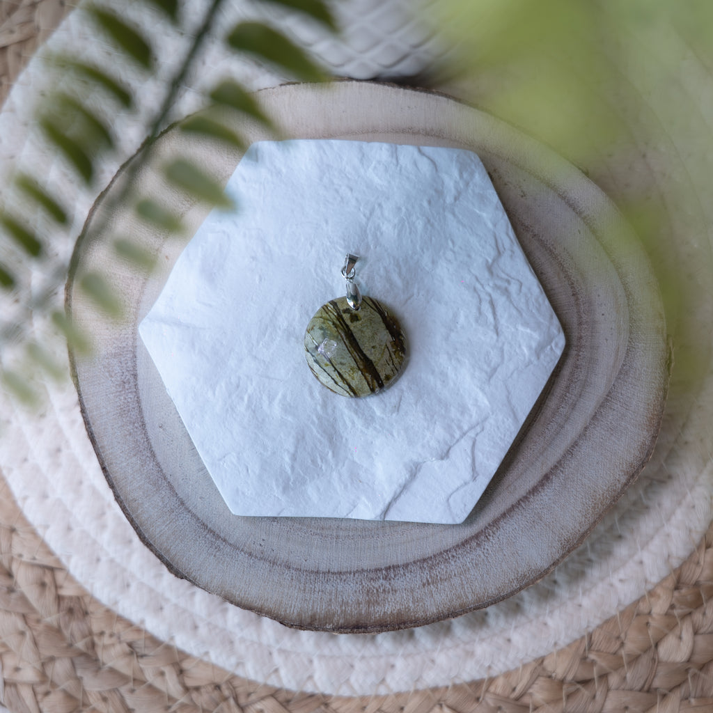 Pendentif Opale Verte – Pierre naturelle renouveau et apaisement