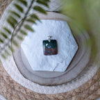 Pendentif Agate Mousse – Pierre naturelle croissance et équilibre