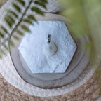 Pendentif Quartz Solaire – Pierre naturelle énergie et rayonnement