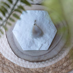Pendentif Agate Druzy Blanche – Pierre naturelle pureté et apaisement