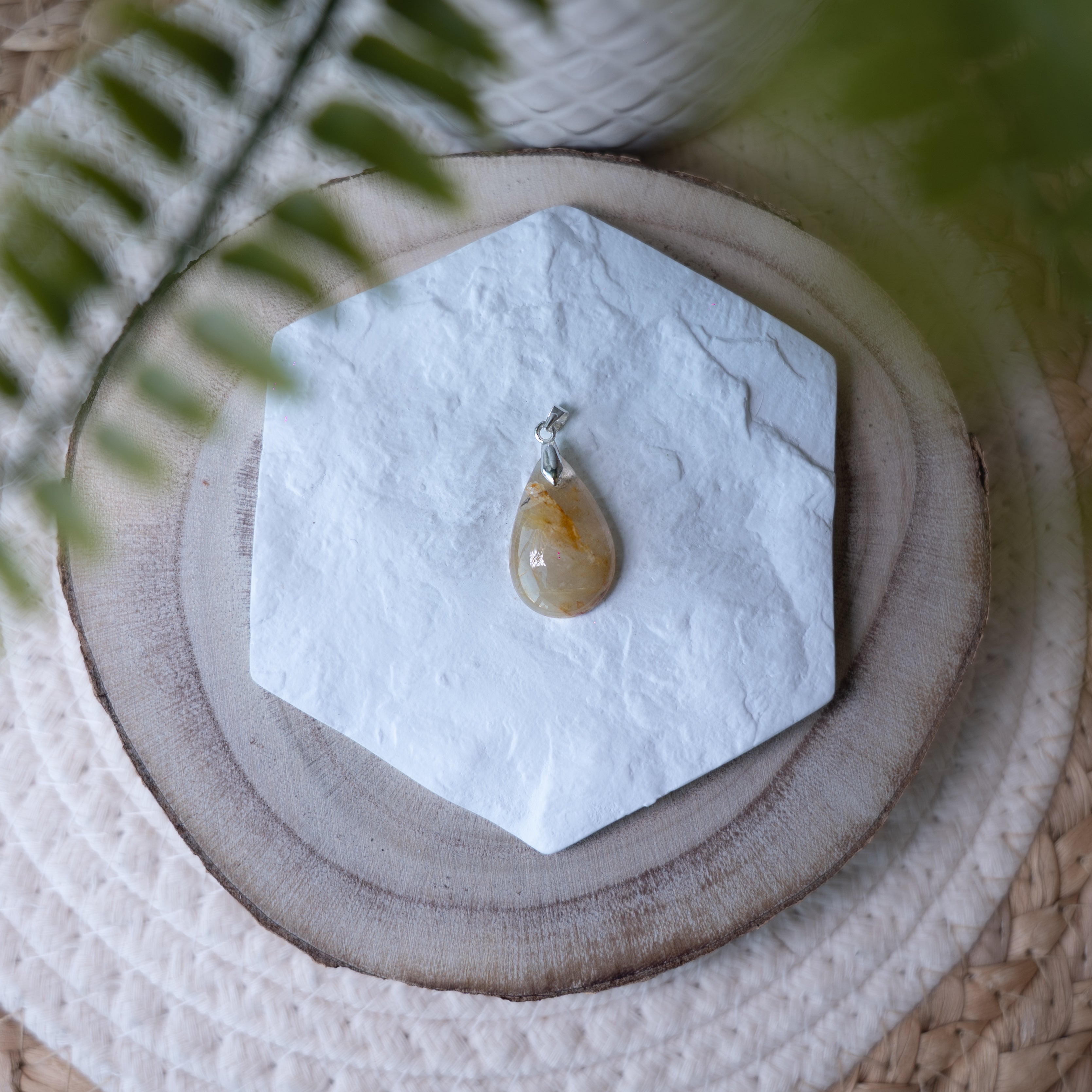 QUARTZ RUTILE
