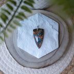 Pendentif Agate à Marcassite d’Indonésie – Pierre naturelle protection et élégance