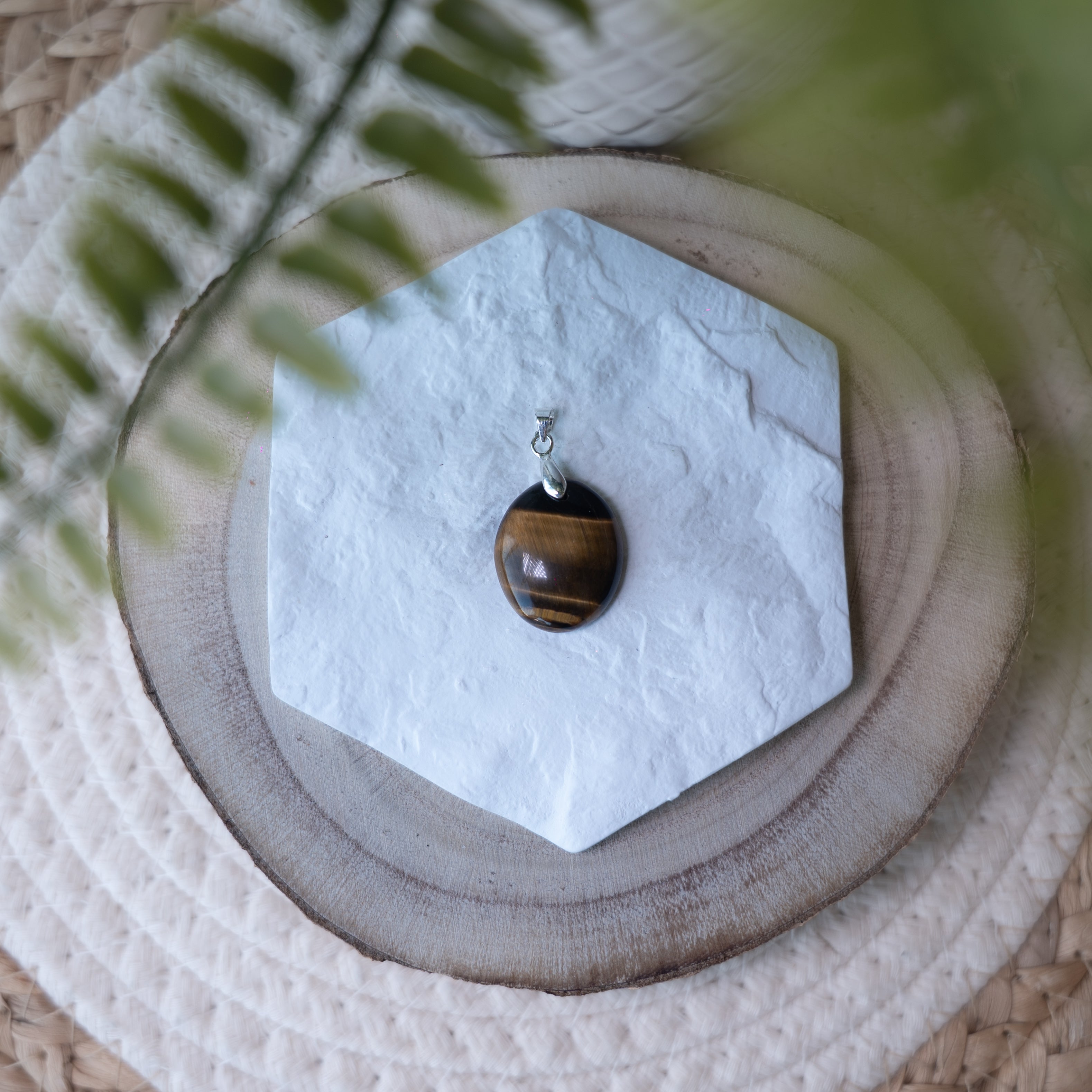Pendentifs Œil de Tigre – Pierre naturelle protection et confiance en soi