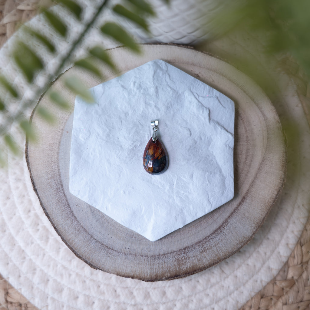 Pendentifs Œil de Tigre – Pierre naturelle protection et confiance en soi