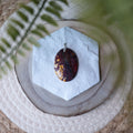 Pendentif Jaspe Mookaïte – Pierre naturelle ancrage et vitalité