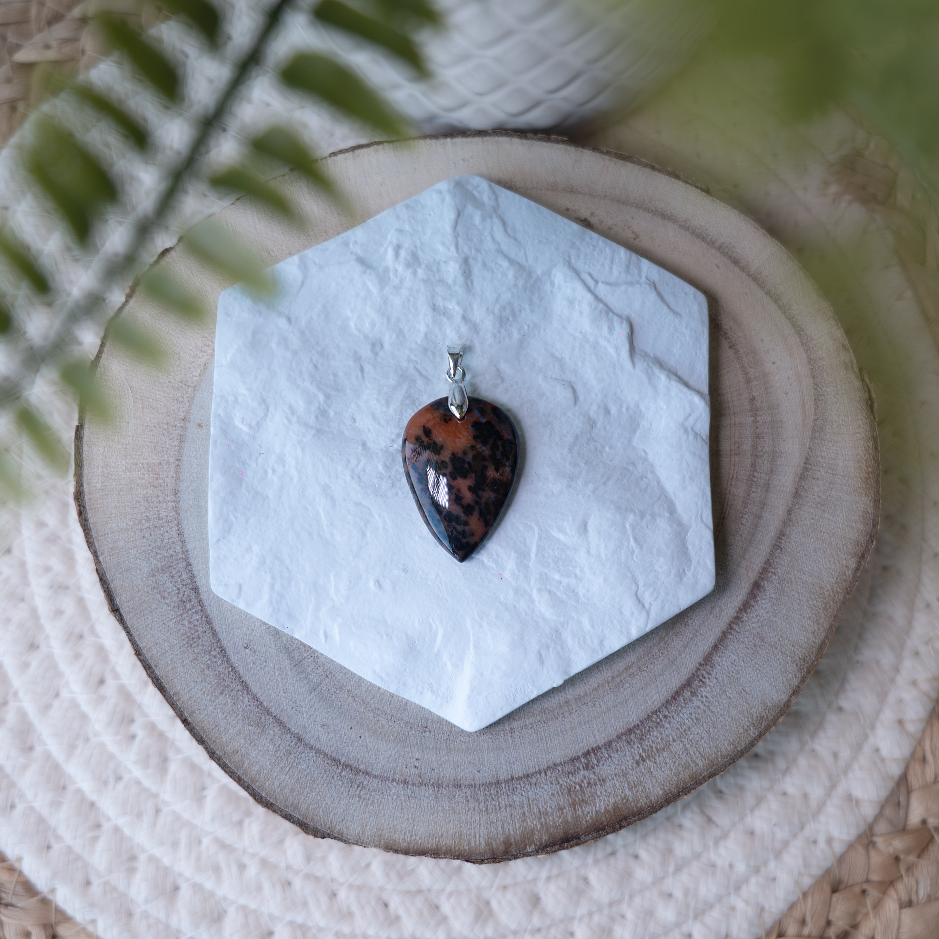 Pendentif Agate Cheetah – Pierre naturelle énergie et confiance