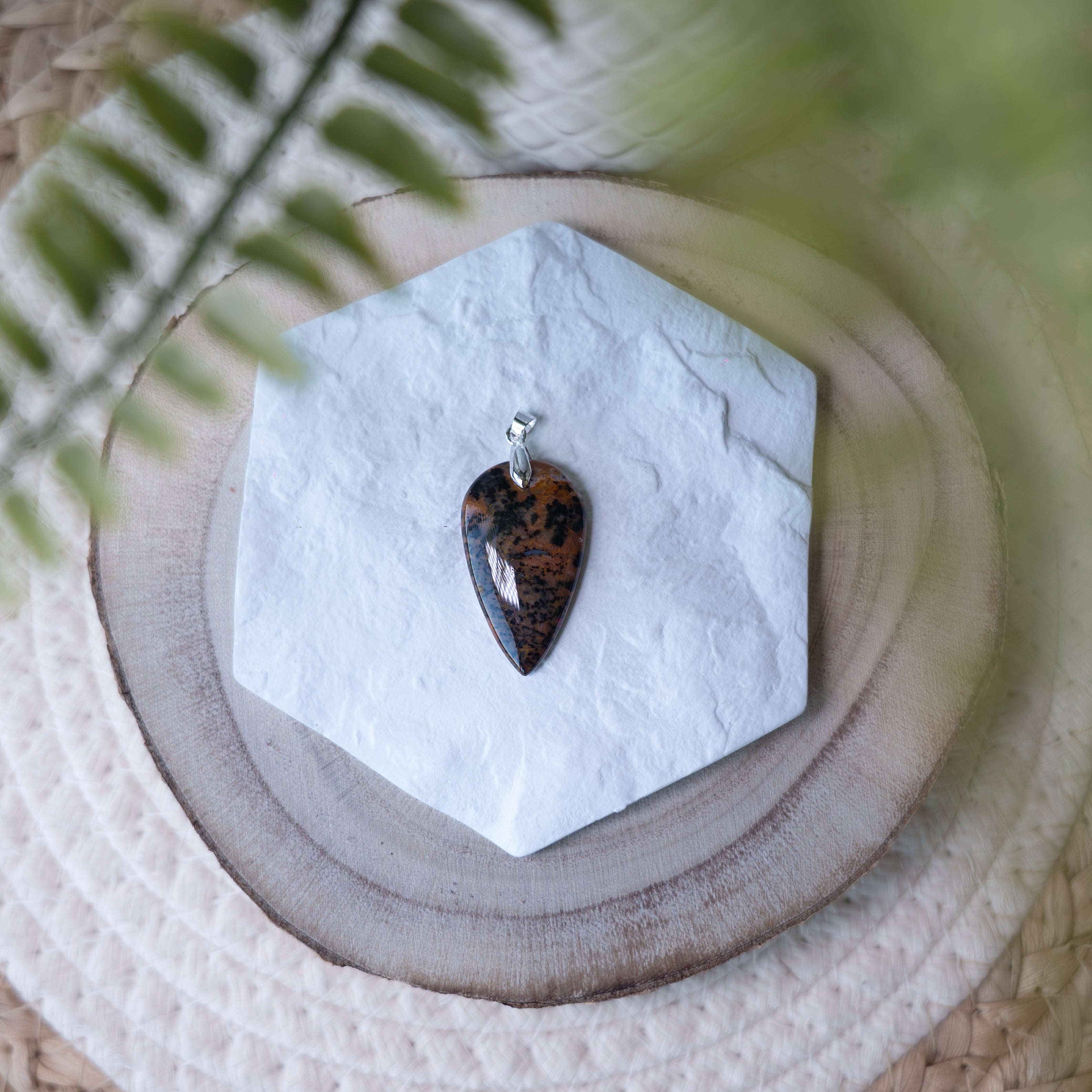 Pendentif Agate Cheetah – Pierre naturelle énergie et confiance